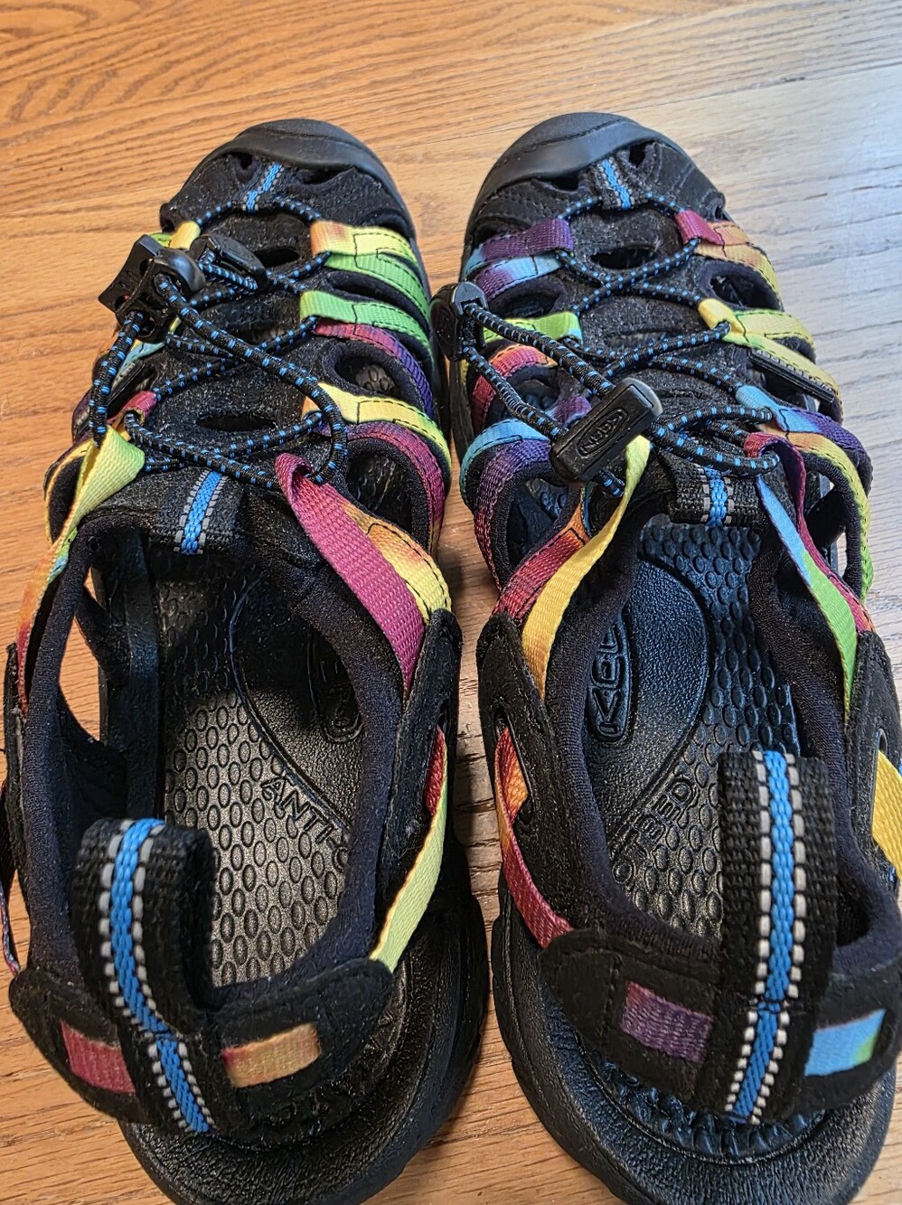 KEEN Whisper Women's 9.5 Sandals Original Tie Dye Rainbow Waterproof 1025038 - Picture 12 of 17